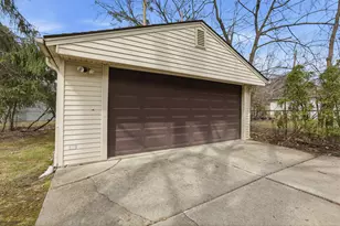 972 Northlawn Blvd, Birmingham, MI 48009 - Photo 11