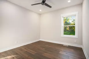 8060 Hunters Crossing, Kalamazoo, MI 49009 - Photo 17