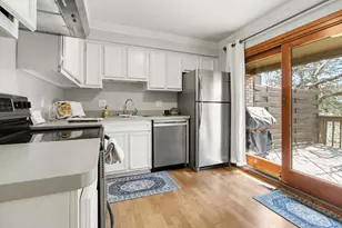 887 Greenhills Dr, Ann Arbor, MI 48105 - Photo 11