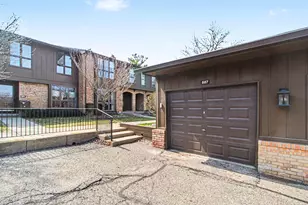 887 Greenhills Dr, Ann Arbor, MI 48105 - Photo 3