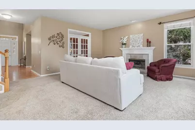 8149 Barony Point, Mattawan, MI 49071 - Photo 9