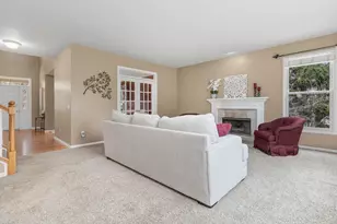 8149 Barony Point, Mattawan, MI 49071 - Photo 9