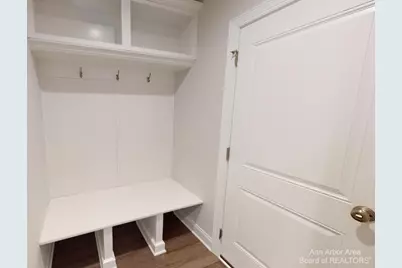 3010 N Spurway Drive, Ann Arbor, MI 48105 - Photo 7