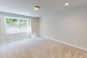 3010 N Spurway Dr, Ann Arbor, MI 48105 - Photo 31