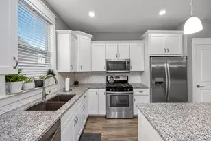 6110 Gleneagle Highlands Dr, Hudsonville, MI 49426 - Photo 9