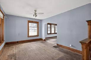 137 Hollis St, Jackson, MI 49203 - Photo 3