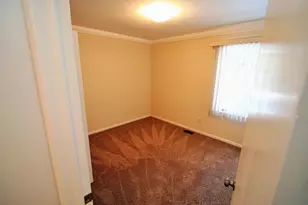 22987 W 13 Mile Rd, Beverly Hills, MI 48025 - Photo 23