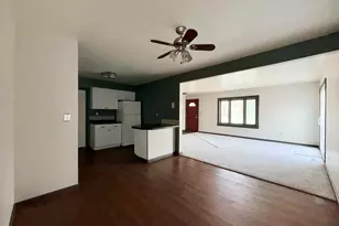 27153 Winchester St, Brownstown, MI 48183 - Photo 9