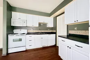 27153 Winchester St, Brownstown, MI 48183 - Photo 13