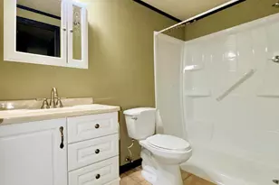 27153 Winchester St, Brownstown, MI 48183 - Photo 17