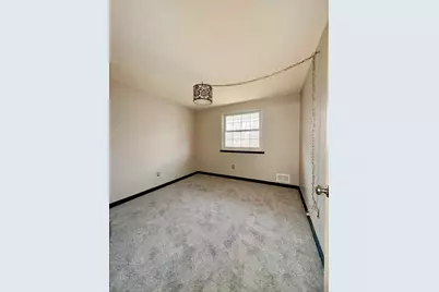 27153 Winchester Street, Brownstown, MI 48183 - Photo 19