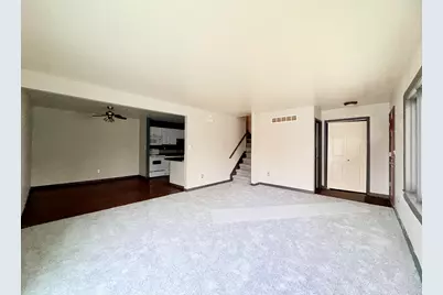 27153 Winchester Street, Brownstown, MI 48183 - Photo 7