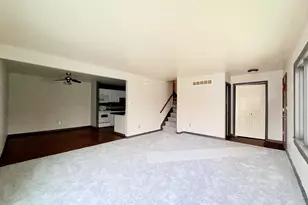 27153 Winchester St, Brownstown, MI 48183 - Photo 7