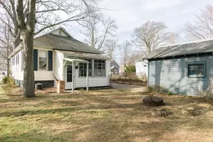 1369 Montgomery Ave, Muskegon, MI 49441 - Photo 7