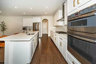 50236 Amberwood Rd, Canton, MI 48188 - Photo 13