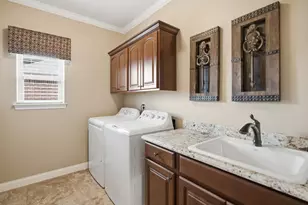 55362 Trevino Dr, Macomb, MI 48042 - Photo 29