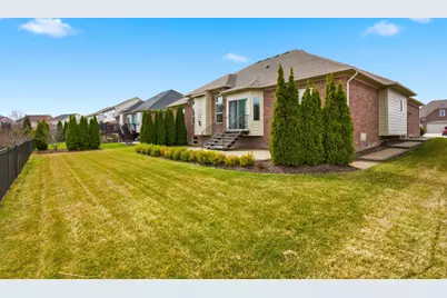 55362 Trevino Drive, Macomb, MI 48042 - Photo 5