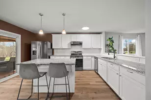 1134 Sonoma Ct, Baroda, MI 49101 - Photo 9