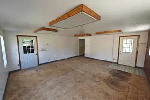 5587 E Karen Ct, Stevensville, MI 49127 - Photo 9