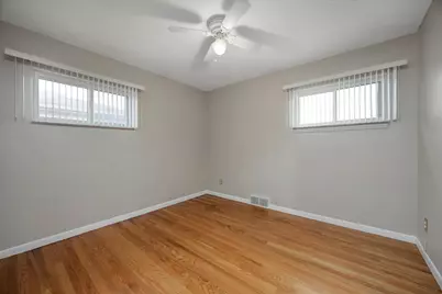 28110 Garfield Street, Roseville, MI 48066 - Photo 9