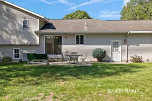 3658 Stephanie Ln, Muskegon, MI 49444 - Photo 9