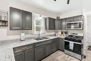 733 Chadds Ford Way, Kalamazoo, MI 49009 - Photo 15