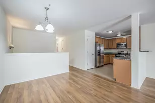 120 W Oakbrook Dr, Ann Arbor, MI 48103 - Photo 3