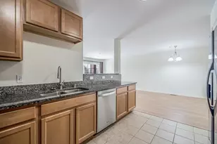 120 W Oakbrook Dr, Ann Arbor, MI 48103 - Photo 5