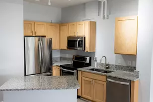 600 Broadway Ave NW, Grand Rapids, MI 49504 - Photo 9