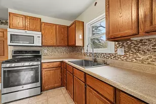 2825 Mt Olivet Rd, Kalamazoo, MI 49004 - Photo 13