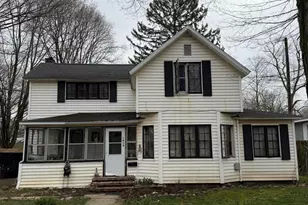 1014 7th St, Three Rivers, MI 49093 - Photo 1