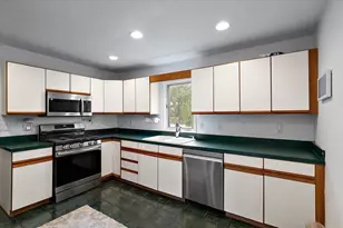 1491 Country Knoll Pl, Saint Joseph, MI 49085 - Photo 15