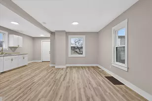 947 Crescent St NE, Grand Rapids, MI 49503 - Photo 13