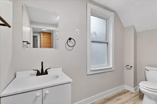 947 Crescent St NE, Grand Rapids, MI 49503 - Photo 25