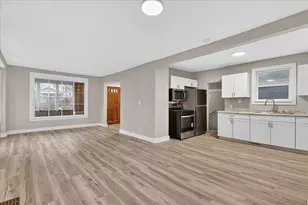 947 Crescent St NE, Grand Rapids, MI 49503 - Photo 11