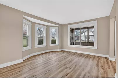 947 Crescent Street NE, Grand Rapids, MI 49503 - Photo 9