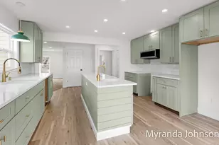 14661 Mercury Dr, Grand Haven, MI 49417 - Photo 13