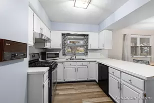 1532 Andover St SW, Wyoming, MI 49509 - Photo 11