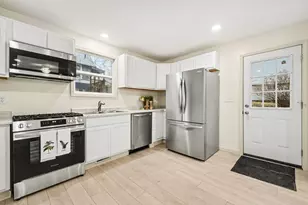 542 Ionia St, Belding, MI 48809 - Photo 7