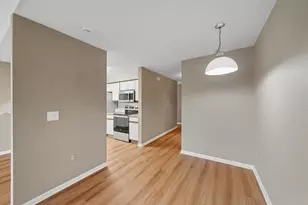 1755 Weatherstone Dr, Ann Arbor, MI 48108 - Photo 15