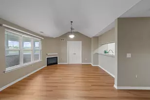 1755 Weatherstone Dr, Ann Arbor, MI 48108 - Photo 11