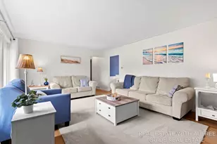 334 Home Ave, Holland, MI 49424 - Photo 7