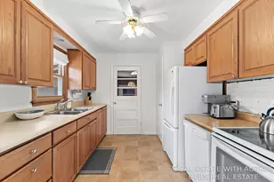 334 Home Ave, Holland, MI 49424 - Photo 9