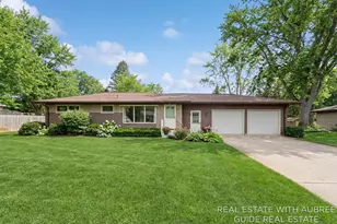 334 Home Ave, Holland, MI 49424 - Photo 1