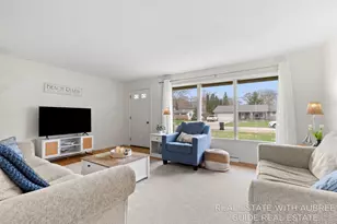 334 Home Ave, Holland, MI 49424 - Photo 5