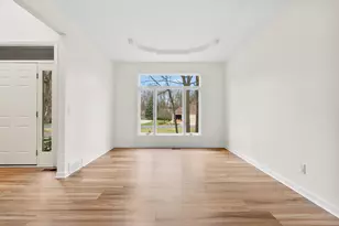 5363 Four Seasons Dr, Kalamazoo, MI 49009 - Photo 7