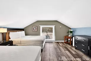 209 Clinton Ave, Grand Haven, MI 49417 - Photo 35