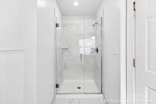 209 Clinton Ave, Grand Haven, MI 49417 - Photo 27