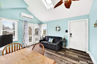 209 Clinton Avenue, Grand Haven, MI 49417 - Photo 29