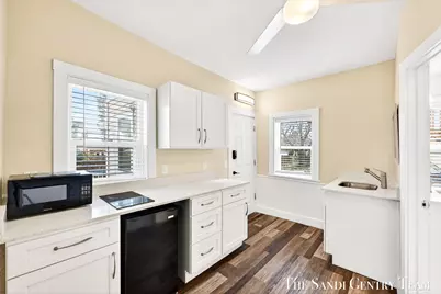209 Clinton Avenue, Grand Haven, MI 49417 - Photo 23